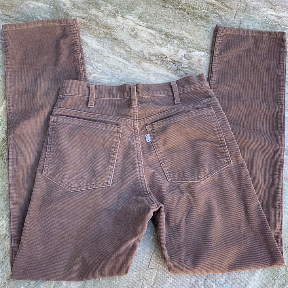 Vintage 70s white tab Levi’s tan corduroy 519s.